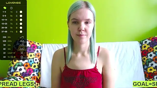 Snapshot of Ultra_Meow chatting on February 4, 2025, 12:11 pm Ultra Meow online show from February 4, 2025, 12:11 pm