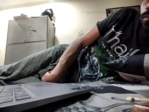 Snapshot of orgasm_master chatting on March 7, 2026, 9:01 pm orgasm master online show from March 7, 2026, 9:01 pm