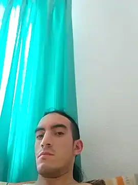 Snapshot of TommyMomentum chatting on December 17, 2024, 3:06 pm TommyMomentum online show from December 17, 2024, 3:06 pm