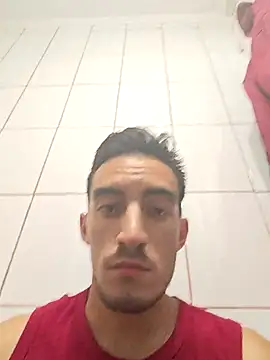 Snapshot of TommyMomentum chatting on November 28, 2025, 7:11 am TommyMomentum online show from November 28, 2025, 7:11 am