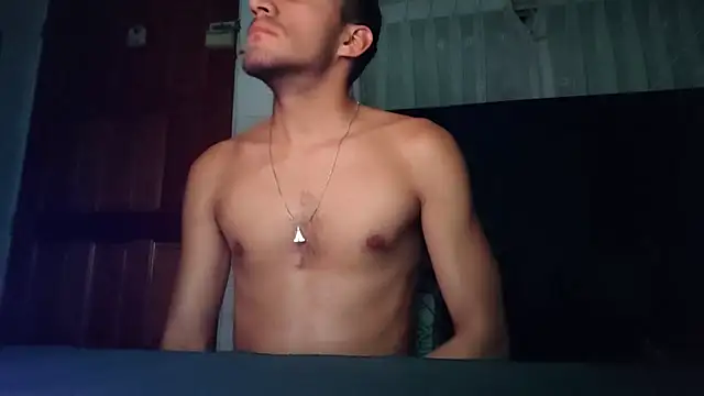 Snapshot of TommyMomentum chatting on March 13, 2026, 5:14 am TommyMomentum online show from March 13, 2026, 5:14 am