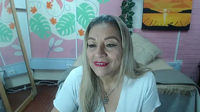 Snapshot of ZAMANTHA chatting on October 15, 2025, 3:45 pm ZAMANTHA online show from October 15, 2025, 3:45 pm