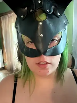 Bubblesgotcakee online show from September 10, 2025, 8:53 pm