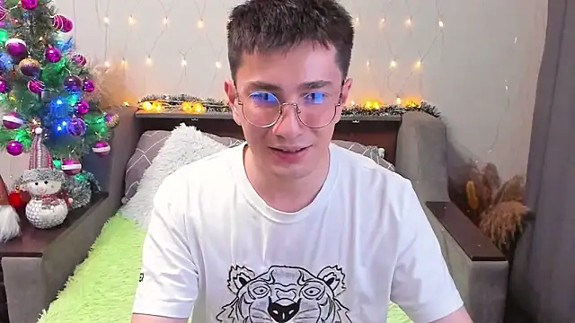 Snapshot of Yumi_steve chatting on December 25, 2024, 10:59 pm Yumi steve online show from December 25, 2024, 10:59 pm