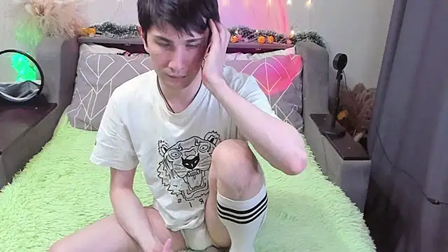 Snapshot of Yumi_steve chatting on November 15, 2025, 3:52 pm Yumi steve online show from November 15, 2025, 3:52 pm