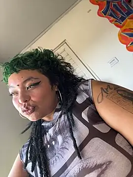 PrincessLauren420 online show from July 14, 2026, 2:01 pm