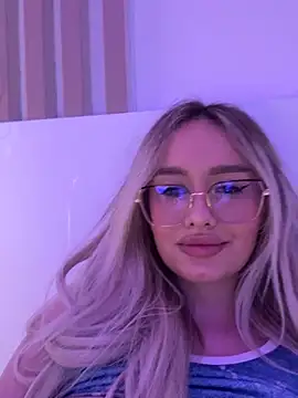 Snapshot of mollyxxx chatting on January 11, 2025, 9:47 am mollyxxx online show from January 11, 2025, 9:47 am