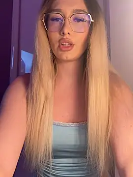 Snapshot of mollyxxx chatting on March 11, 2026, 3:12 am mollyxxx online show from March 11, 2026, 3:12 am