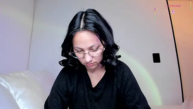 Snapshot of Anyi_1 chatting on August 6, 2026, 1:29 am Anyi 1 online show from August 6, 2026, 1:29 am