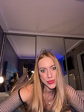 RockQueen A online show from February 8, 2026, 4:38 am