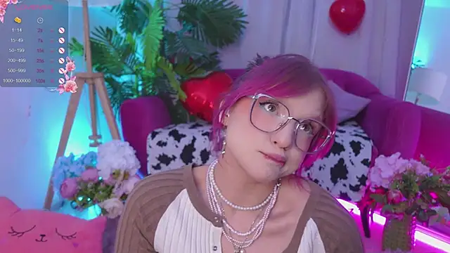 Snapshot of Crazy_Wine chatting on February 6, 2025, 5:51 pm Crazy Wine online show from February 6, 2025, 5:51 pm