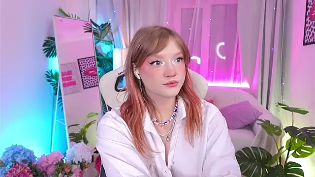 Snapshot of Crazy_Wine chatting on September 25, 2025, 5:55 am Crazy Wine online show from September 25, 2025, 5:55 am