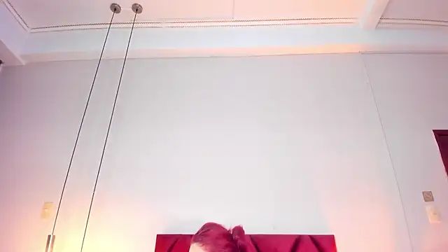 JupiteFox online show from February 4, 2026, 1:33 am