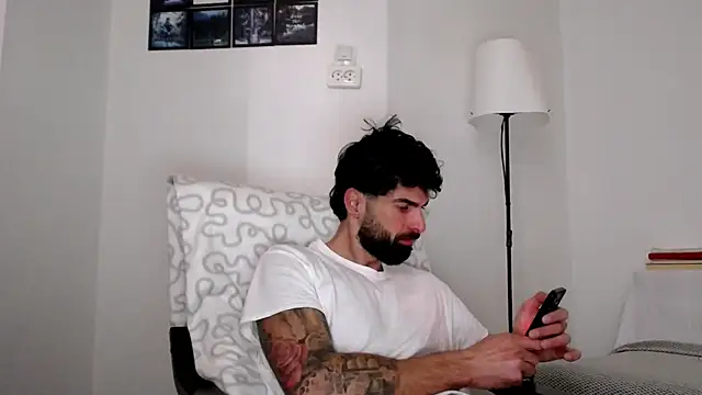 Verycutex online show from March 3, 2026, 6:08 am