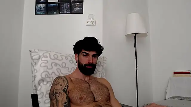 Verycutex online show from March 7, 2026, 8:44 am