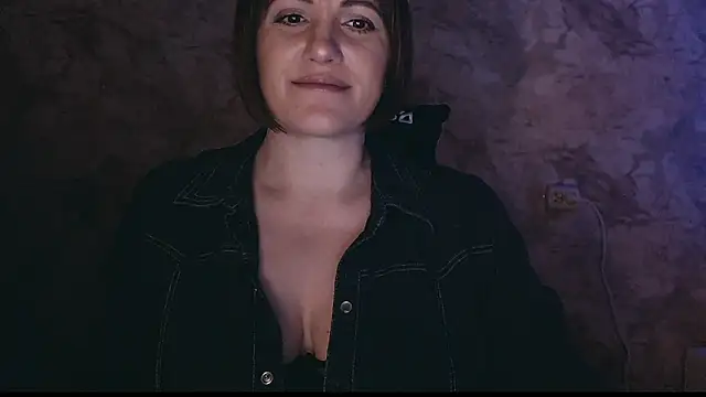 Snapshot of _letty_ chatting on March 15, 2025, 12:15 am letty online show from March 15, 2025, 12:15 am