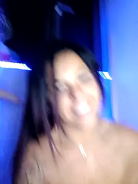 Snapshot of allyson22andy chatting on December 13, 2024, 1:15 am allyson22andy online show from December 13, 2024, 1:15 am