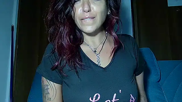 Snapshot of allyson22andy chatting on December 28, 2024, 9:40 pm allyson22andy online show from December 28, 2024, 9:40 pm