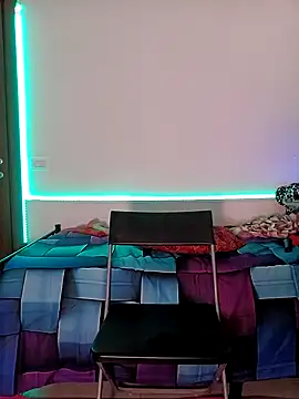 Snapshot of allyson22andy chatting on January 25, 2025, 9:35 pm allyson22andy online show from January 25, 2025, 9:35 pm