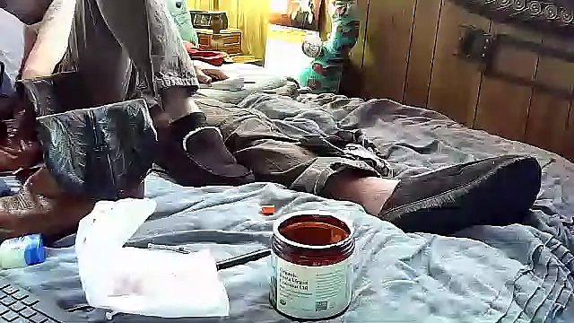 Snapshot of Makowboy chatting on February 5, 2025, 6:15 pm Makowboy online show from February 5, 2025, 6:15 pm