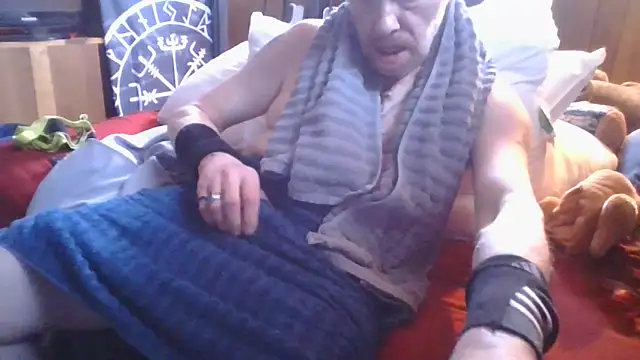 Snapshot of Makowboy chatting on February 23, 2026, 10:07 pm Makowboy online show from February 23, 2026, 10:07 pm