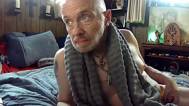 Snapshot of Makowboy chatting on March 22, 2026, 9:07 pm Makowboy online show from March 22, 2026, 9:07 pm