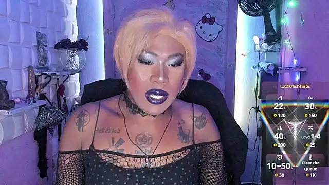 Snapshot of tsviolett chatting on February 6, 2025, 9:06 pm tsviolett online show from February 6, 2025, 9:06 pm