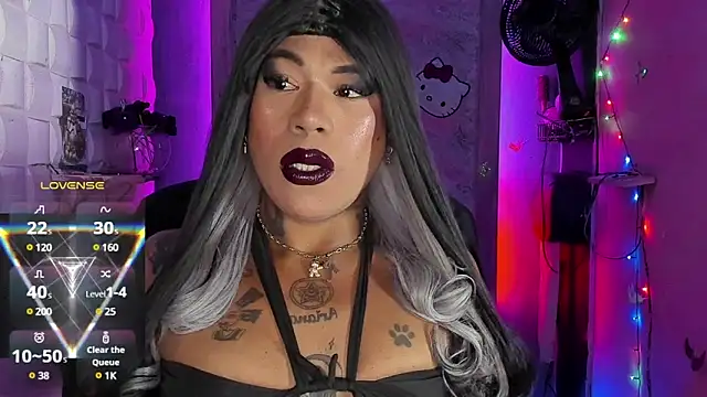 Snapshot of tsviolett chatting on March 10, 2025, 9:18 pm tsviolett online show from March 10, 2025, 9:18 pm