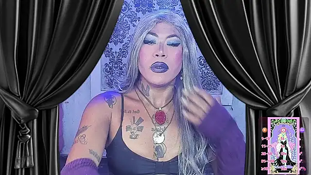 Snapshot of tsviolett chatting on November 20, 2025, 6:51 pm tsviolett online show from November 20, 2025, 6:51 pm