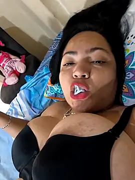 Snapshot of NIKOLE1301 chatting on September 30, 2025, 2:11 pm NIKOLE1301 online show from September 30, 2025, 2:11 pm