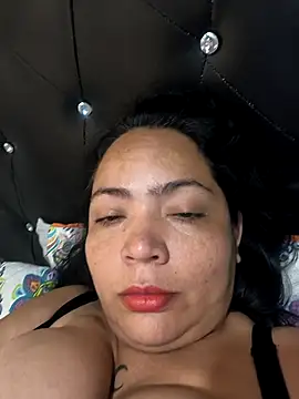 NIKOLE1301 online show from April 30, 2026, 7:42 pm