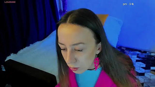 CurlySteph online show from January 4, 2025, 5:37 pm