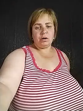 Snapshot of EvaCristal chatting on July 2, 2026, 7:42 pm EvaCristal online show from July 2, 2026, 7:42 pm