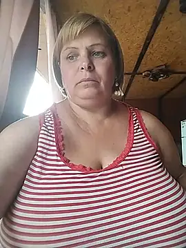 Snapshot of EvaCristal chatting on July 13, 2026, 9:34 am EvaCristal online show from July 13, 2026, 9:34 am