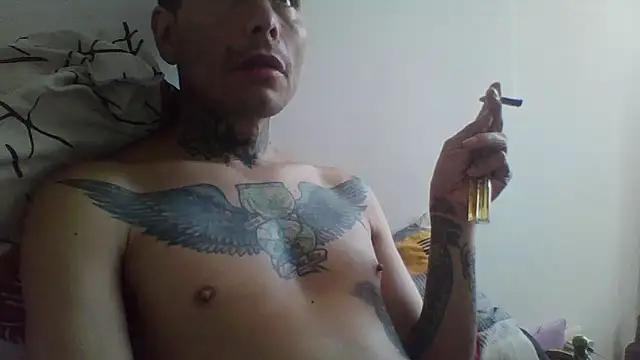 dannnyhot24 online show from April 22, 2026, 1:34 pm