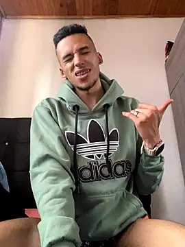 12jun online show from September 8, 2025, 8:08 pm