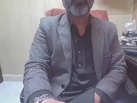 hairymaster95 online show from February 9, 2026, 4:38 am