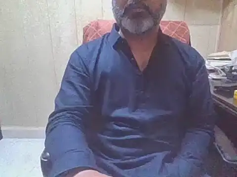 hairymaster95 online show from June 18, 2026, 9:25 am