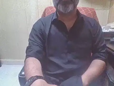 hairymaster95 online show from July 14, 2026, 12:22 pm