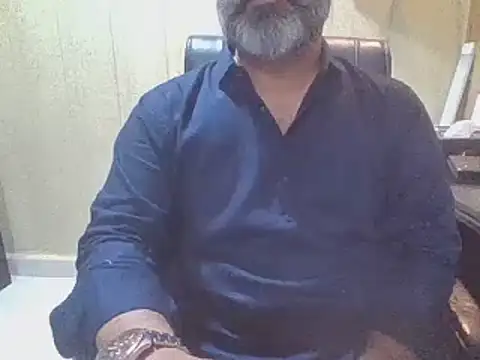 hairymaster95 online show from July 28, 2026, 4:08 am