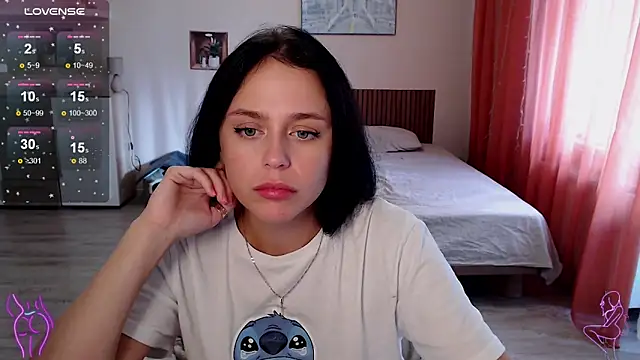 Snapshot of Megan_Nilson chatting on October 12, 2025, 7:18 am Megan Nilson online show from October 12, 2025, 7:18 am