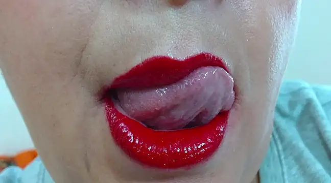 Kerly Doll online show from February 14, 2025, 12:19 am