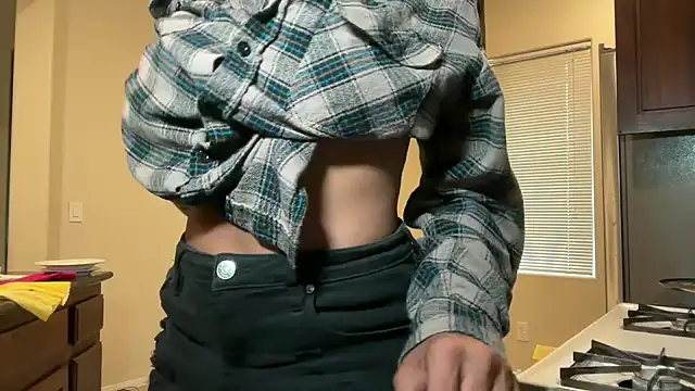 Snapshot of Cum2Charm chatting on September 28, 2025, 3:39 pm Cum2Charm online show from September 28, 2025, 3:39 pm