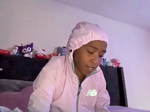 Snapshot of Cum2Charm chatting on October 9, 2025, 1:53 pm Cum2Charm online show from October 9, 2025, 1:53 pm