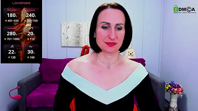 Snapshot of Nia_Smithh chatting on March 6, 2025, 6:48 pm Nia Smithh online show from March 6, 2025, 6:48 pm