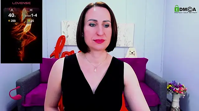 Snapshot of Nia_Smithh chatting on March 8, 2025, 4:50 pm Nia Smithh online show from March 8, 2025, 4:50 pm