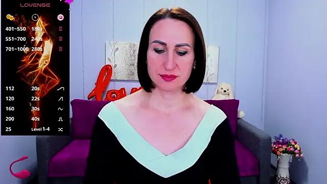 Snapshot of Nia_Smithh chatting on March 22, 2025, 1:19 pm Nia Smithh online show from March 22, 2025, 1:19 pm