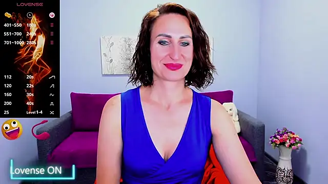 Snapshot of Nia_Smithh chatting on September 24, 2025, 12:19 pm Nia Smithh online show from September 24, 2025, 12:19 pm