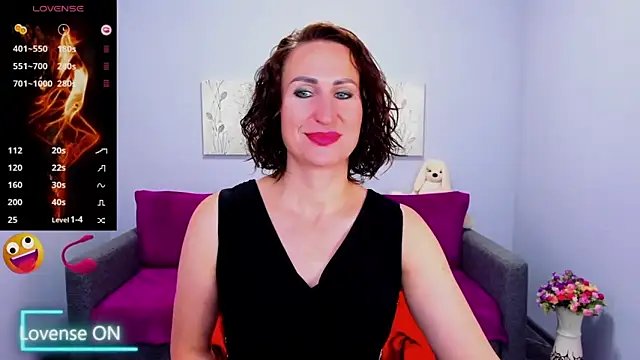 Snapshot of Nia_Smithh chatting on September 27, 2025, 5:34 am Nia Smithh online show from September 27, 2025, 5:34 am