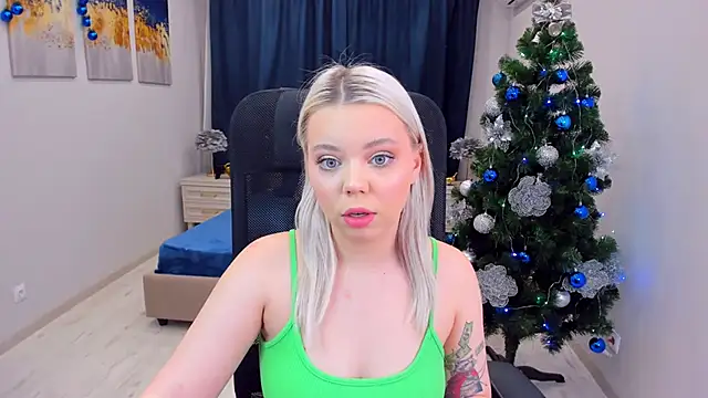 EnergyBunny 1 online show from December 28, 2024, 10:34 pm